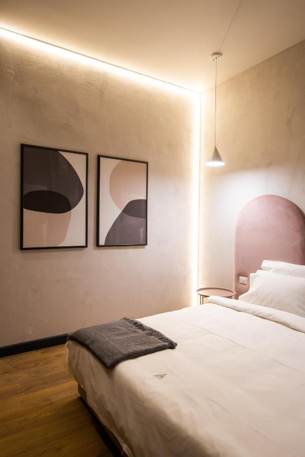 Allure Boutique Hotel Tirana Extérieur photo