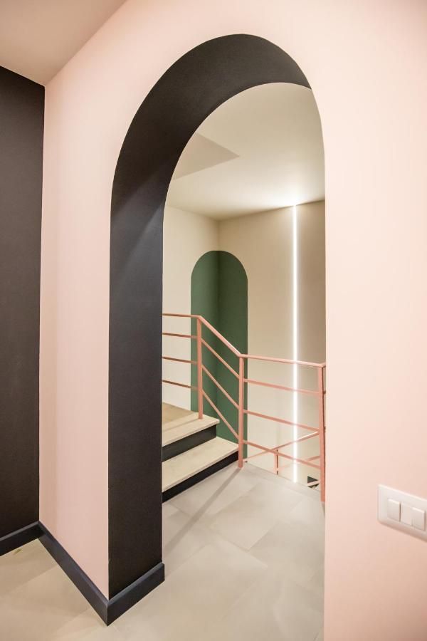 Allure Boutique Hotel Tirana Extérieur photo
