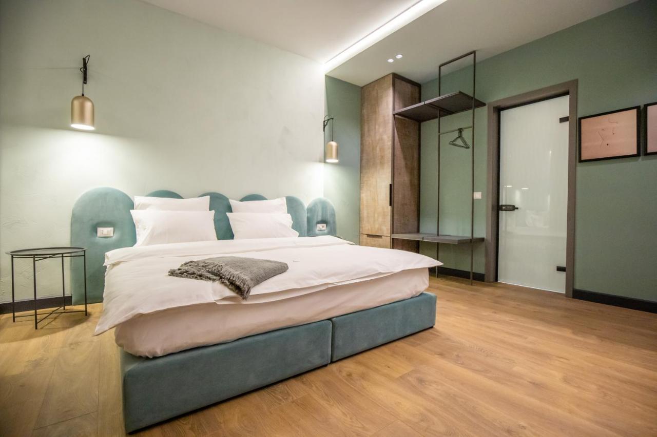 Allure Boutique Hotel Tirana Extérieur photo