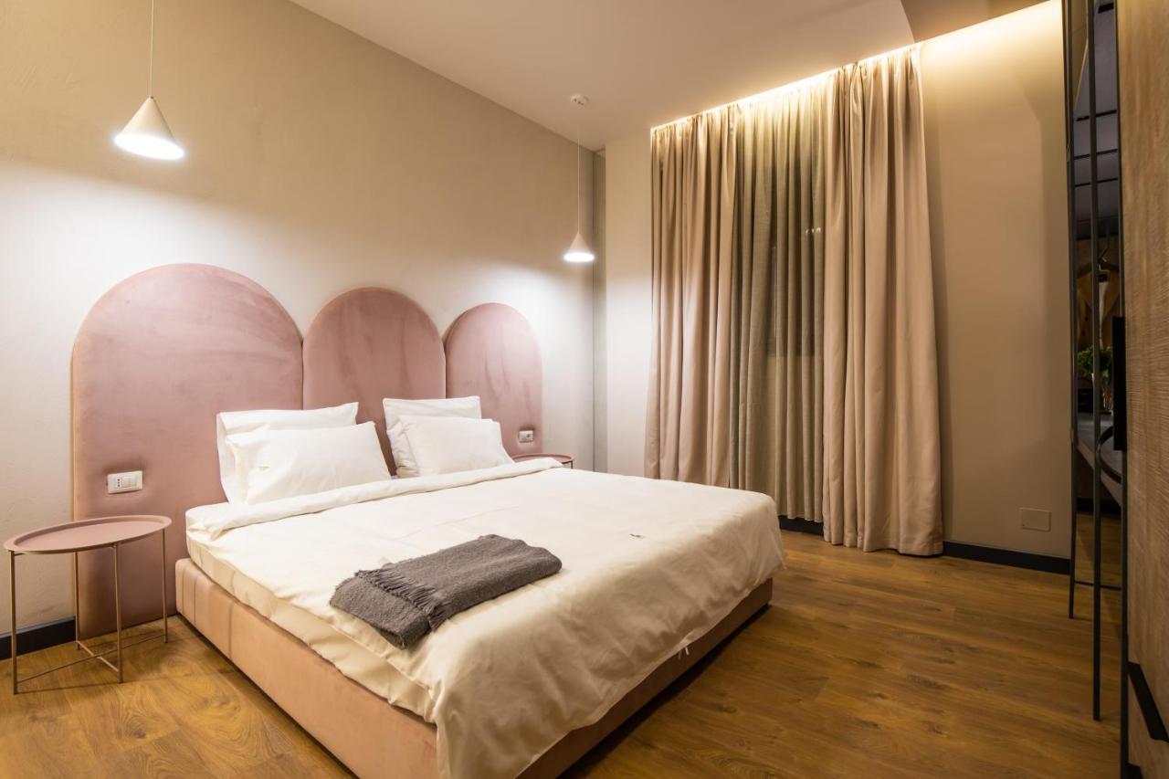 Allure Boutique Hotel Tirana Extérieur photo