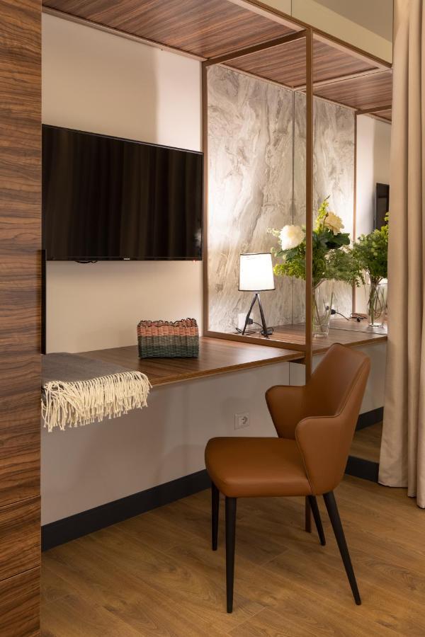 Allure Boutique Hotel Tirana Extérieur photo